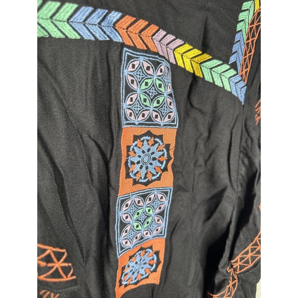 Ban Jara Top Womens Medium Black B2176-GRAPH Embroidered Boho India Tassel Rayon - Picture 2 of 6